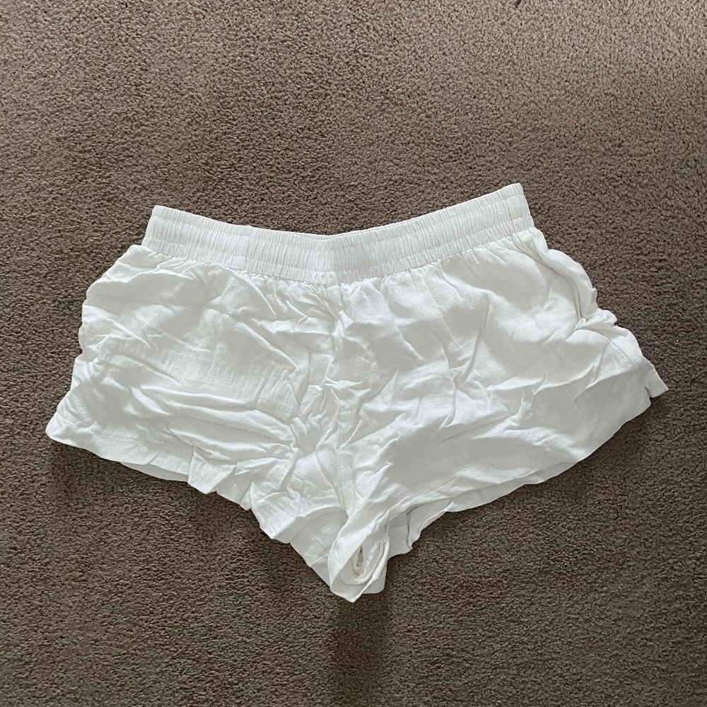 Princess Polly off white beach house shorts